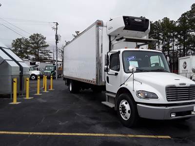Freightliner M2 106 Refrigerated Truck - 280HP, 6 Speed Automatic, Liftgate