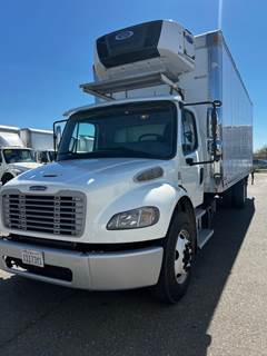 Freightliner M2 106 24 ft Refrigerated Truck - 9 Speed Automatic, Liftgate