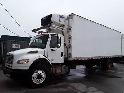 Freightliner M2 106 28 ft Refrigerated Truck - 300HP, 6 Speed Automatic, Liftgate