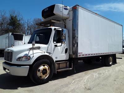 Freightliner M2 106 24 ft Refrigerated Truck - 260HP, 6 Speed Automatic