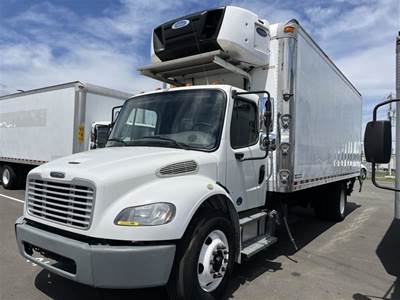 Freightliner M2 106 22 ft Refrigerated Truck - 240HP, 6 Speed Automatic, Liftgate