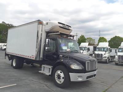 Freightliner M2 106 18 ft Refrigerated Truck - 240HP, 9 Speed Automatic, Liftgate