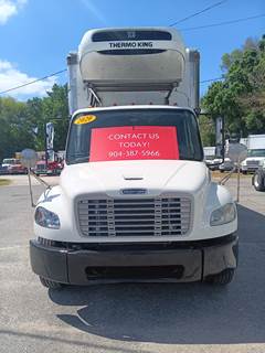 Freightliner M2 106 26 ft Refrigerated Truck - 280HP, 6 Speed Automatic, Liftgate