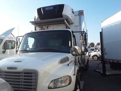 Freightliner M2 106 24 ft Refrigerated Truck - 280HP, 6 Speed Automatic, Liftgate