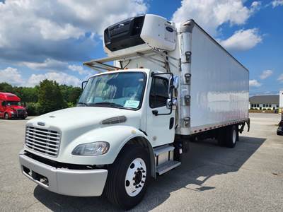 Freightliner M2 106 26 ft Refrigerated Truck - 240HP, 9 Speed Automatic, Liftgate