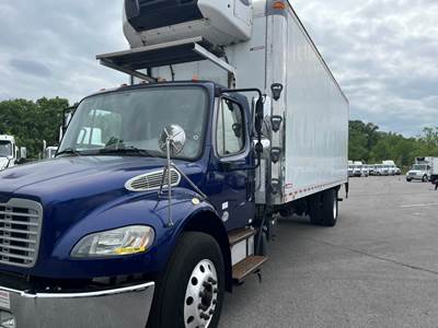 Freightliner M2 106 26 ft Refrigerated Truck - 280HP, 6 Speed Automatic, Liftgate