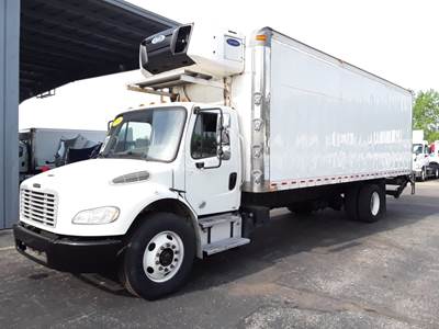 Freightliner M2 106 26 ft Refrigerated Truck - 240HP, 6 Speed Automatic, Liftgate