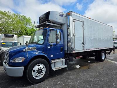 Freightliner M2 106 24 ft Refrigerated Truck - 240HP, 9 Speed Automatic, Liftgate