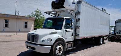 Freightliner M2 106 26 ft Refrigerated Truck - 240HP, 9 Speed Automatic, Liftgate