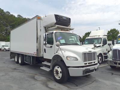 Freightliner M2 106 24 ft Refrigerated Truck - 300HP, 6 Speed Automatic, Liftgate