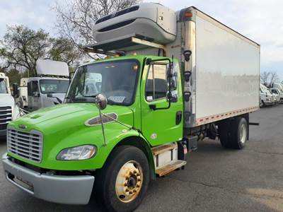 Freightliner M2 106 18 ft Refrigerated Truck - 240HP, 6 Speed Automatic