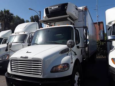 Freightliner M2 106 24 ft Refrigerated Truck - 280HP, 6 Speed Automatic, Liftgate