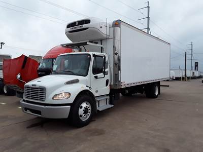 Freightliner M2 106 26 ft Refrigerated Truck - 240HP, 6 Speed Automatic