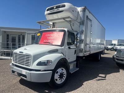 Freightliner M2 106 26 ft Refrigerated Truck - 280HP, 6 Speed Automatic, Liftgate