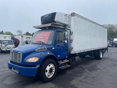 Freightliner M2 106 26 ft Refrigerated Truck - 280HP, 6 Speed Automatic, Liftgate