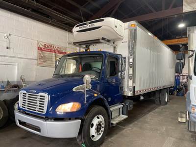 Freightliner M2 106 26 ft Refrigerated Truck - 280HP, 6 Speed Automatic, Liftgate