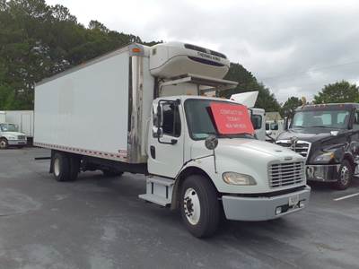 Freightliner M2 106 26 ft Refrigerated Truck - 240HP, 6 Speed Automatic