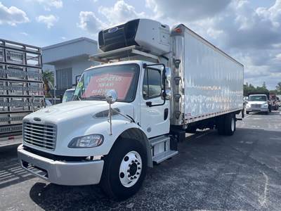 Freightliner M2 106 26 ft Refrigerated Truck - 260HP, 6 Speed Automatic, Liftgate