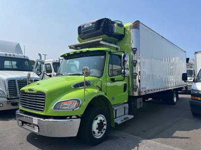 Freightliner M2 106 26 ft Refrigerated Truck - 240HP, 6 Speed Automatic, Liftgate
