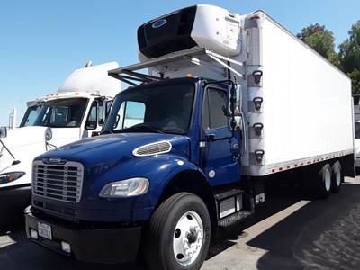 Freightliner M2 106 26 ft Refrigerated Truck - 270HP, 6 Speed Automatic, Liftgate