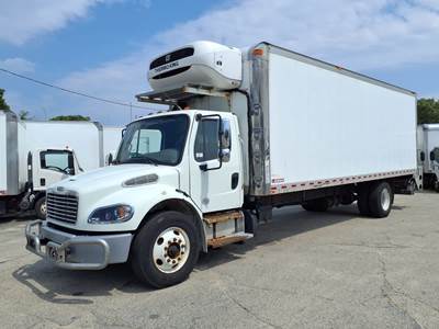 Freightliner M2 106 26 ft Refrigerated Truck - 280HP, 6 Speed Automatic, Liftgate