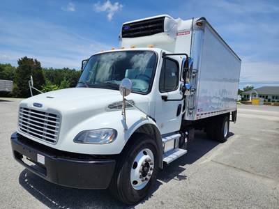 Freightliner M2 106 18 ft Refrigerated Truck - 240HP, 6 Speed Automatic
