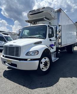 Freightliner M2 106 26 ft Refrigerated Truck - 240HP, 9 Speed Automatic, Liftgate