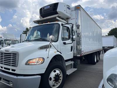 Freightliner M2 106 26 ft Refrigerated Truck - 300HP, 6 Speed Automatic, Liftgate