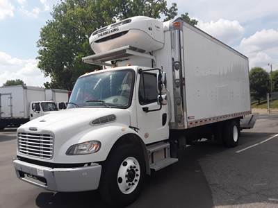 Freightliner M2 106 22 ft Refrigerated Truck - 240HP, 6 Speed Automatic, Liftgate