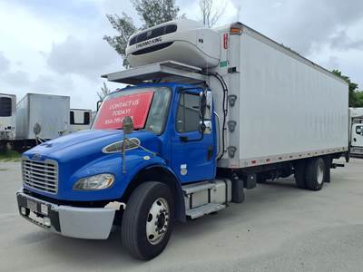 Freightliner M2 106 26 ft Refrigerated Truck - 280HP, 6 Speed Automatic, Liftgate