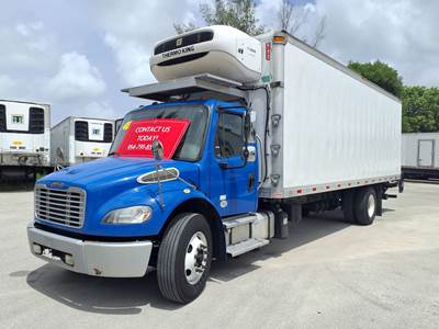 Freightliner M2 106 26 ft Refrigerated Truck - 280HP, 6 Speed Automatic, Liftgate