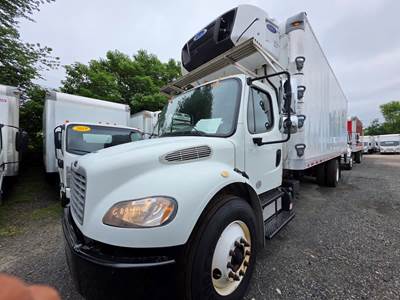 Freightliner M2 106 26 ft Refrigerated Truck - 240HP, 9 Speed Automatic, Liftgate