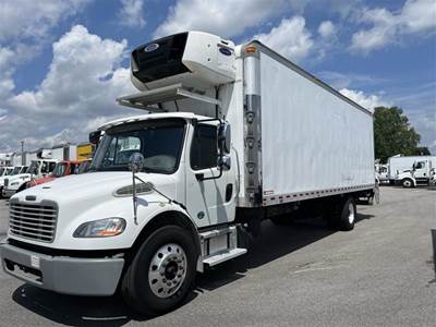 Freightliner M2 106 28 ft Refrigerated Truck - 280HP, 6 Speed Automatic, Liftgate