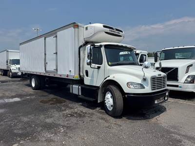 Freightliner M2 106 26 ft Refrigerated Truck - 300HP, 6 Speed Manual