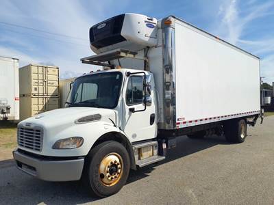 Freightliner M2 106 26 ft Refrigerated Truck - 280HP, 6 Speed Automatic, Liftgate