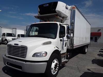 Freightliner M2 106 26 ft Refrigerated Truck - 280HP, 6 Speed Automatic, Liftgate