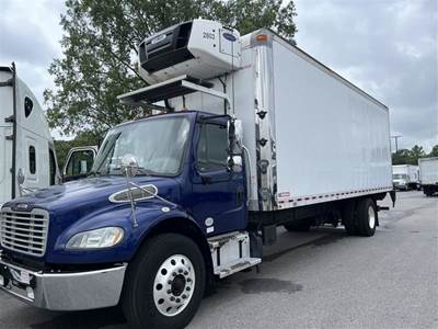 Freightliner M2 106 26 ft Refrigerated Truck - 280HP, 6 Speed Automatic, Liftgate