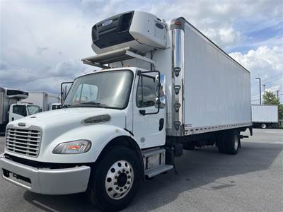 Freightliner M2 106 26 ft Refrigerated Truck - 240HP, 9 Speed Automatic, Liftgate