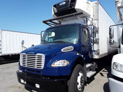 Freightliner M2 106 26 ft Refrigerated Truck - 270HP, 6 Speed Automatic, Liftgate
