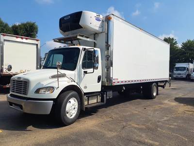 Freightliner M2 106 26 ft Refrigerated Truck - 240HP, 9 Speed Automatic, Liftgate