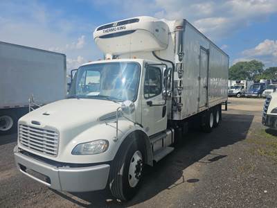 Freightliner M2 106 24 ft Refrigerated Truck - 325HP, 6 Speed Automatic