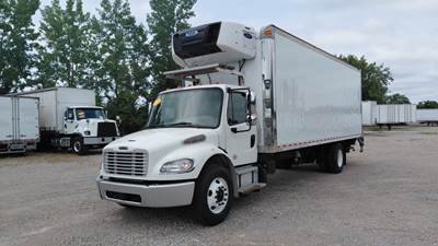 Freightliner M2 106 26 ft Refrigerated Truck - 240HP, 9 Speed Automatic, Liftgate