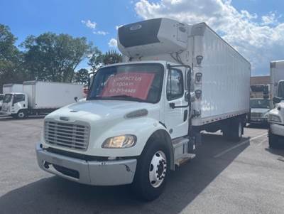 Freightliner M2 106 24 ft Refrigerated Truck - 220HP, 6 Speed Automatic, Liftgate