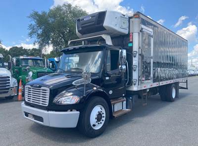 Freightliner M2 106 24 ft Refrigerated Truck - 240HP, 6 Speed Automatic