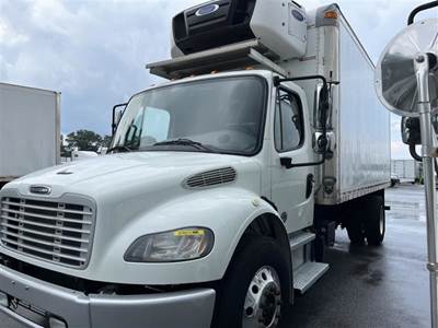 Freightliner M2 106 18 ft Refrigerated Truck - 230HP, 6 Speed Automatic