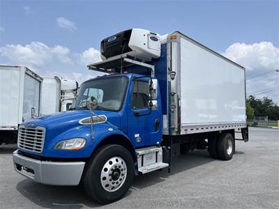 Freightliner M2 106 18 ft Refrigerated Truck - 240HP, 9 Speed Automatic