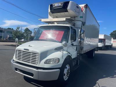 Freightliner M2 106 26 ft Refrigerated Truck - 260HP, 9 Speed Automatic