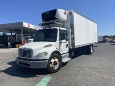 Freightliner M2 106 24 ft Refrigerated Truck - 230HP, 9 Speed Automatic