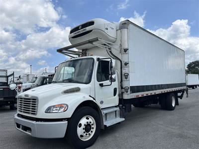 Freightliner M2 106 26 ft Refrigerated Truck - 240HP, 9 Speed Automatic, Liftgate