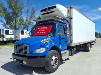 Freightliner M2 106 26 ft Refrigerated Truck - 280HP, 6 Speed Automatic, Liftgate